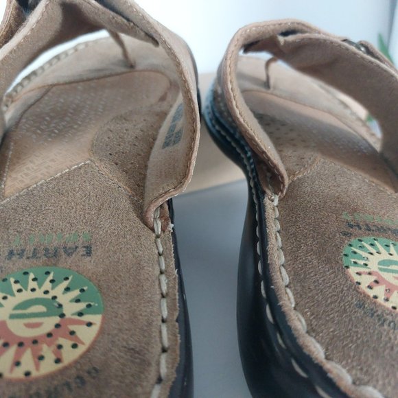 Earth Spirit Tan Sandals - Picture 13 of 15